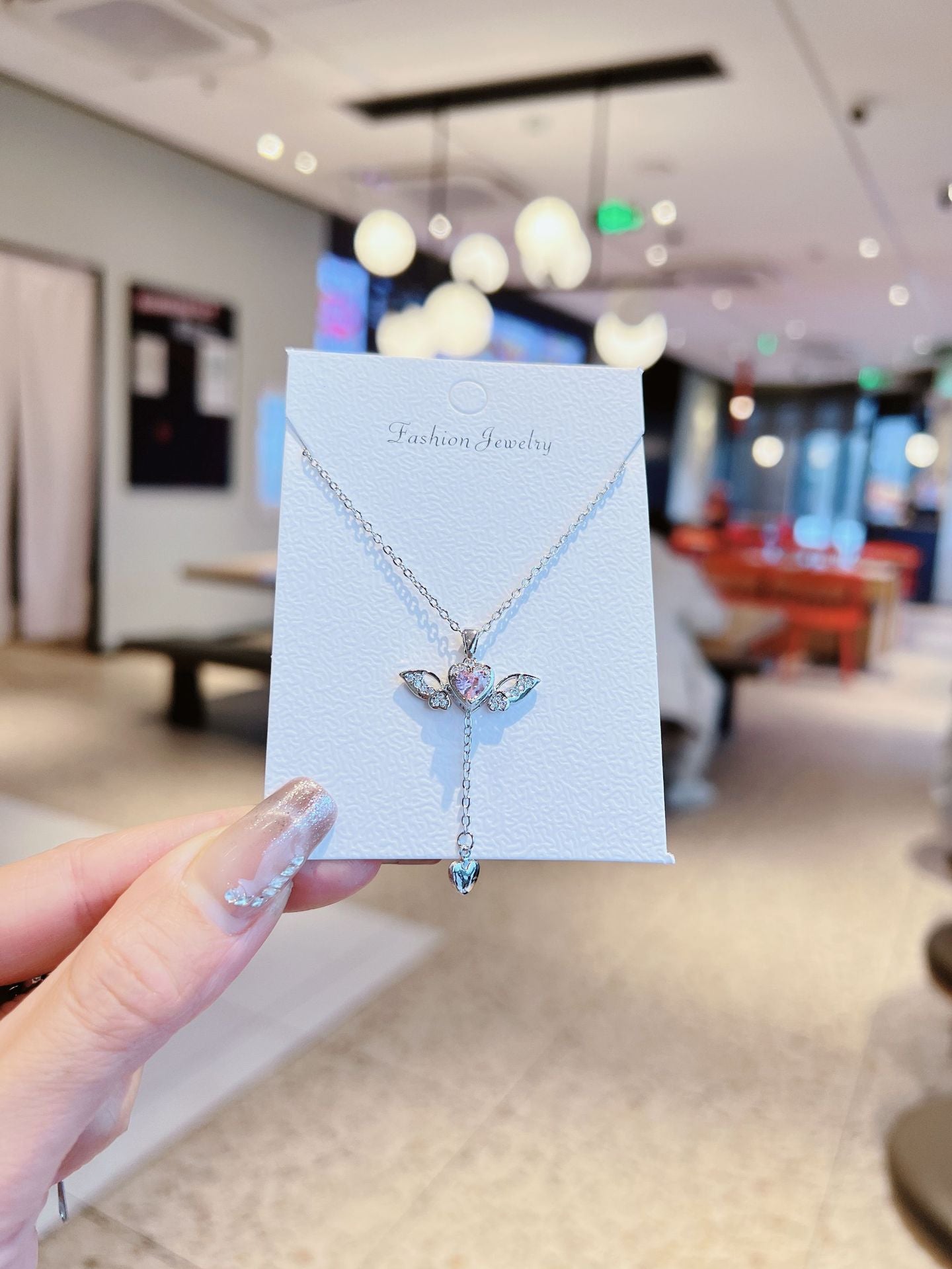 Light Luxury Heart-Shaped Pink Zirconium Necklace for Women, Ins Style, Minimalist Fashion, Versatile Niche Design Clavicle Chain