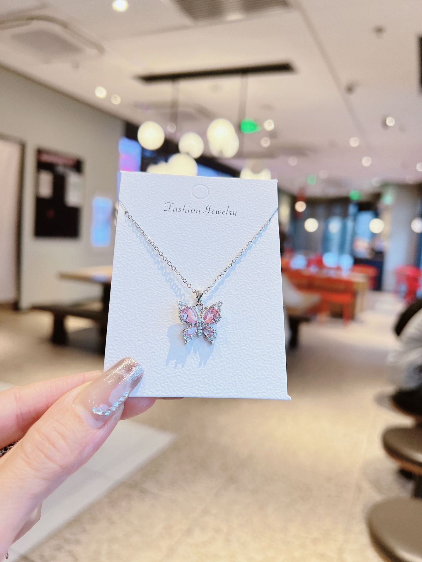 Light Luxury Heart-Shaped Pink Zirconium Necklace for Women, Ins Style, Minimalist Fashion, Versatile Niche Design Clavicle Chain