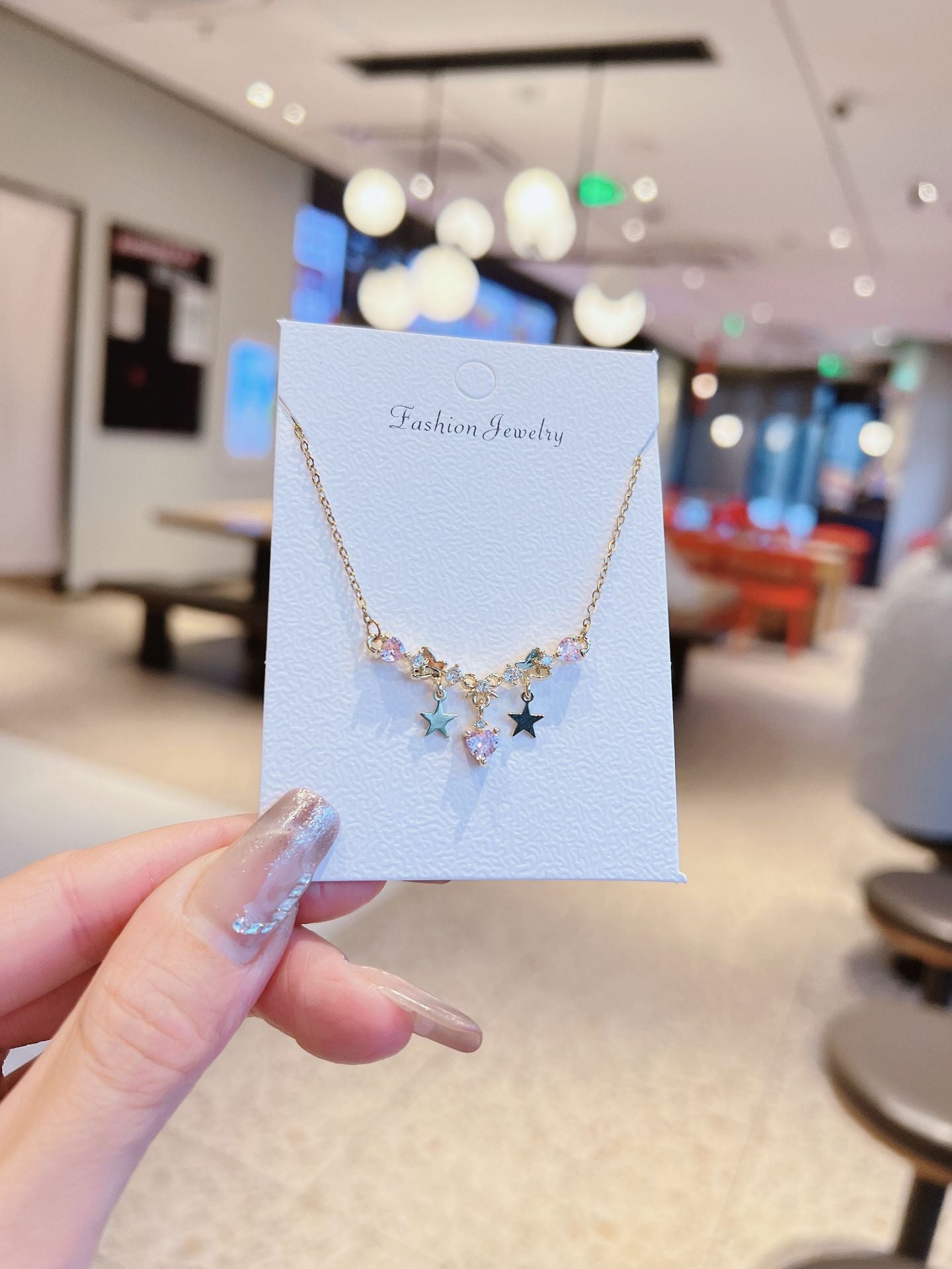 Light Luxury Heart-Shaped Pink Zirconium Necklace for Women, Ins Style, Minimalist Fashion, Versatile Niche Design Clavicle Chain